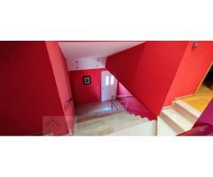 Impresionante Chalet Individual con Gran Privacidad