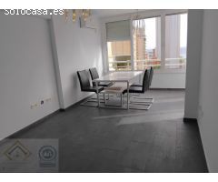Apartamento reformado en zona Playa Levante de Benidorm. 2 dormitorios. Piscina.