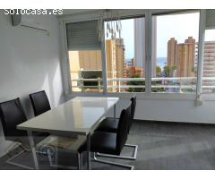 Apartamento reformado en zona Playa Levante de Benidorm. 2 dormitorios. Piscina.