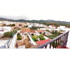 PRECIOSA CASA EN EL PEDROSO CON VISTAS A LA SIERRA