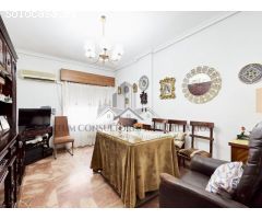 PISO EN JOSE LAGUILLO DE LOS GRANDES CON GARAJE Y TRASTERO INCLUIDOS EN PRECIO.