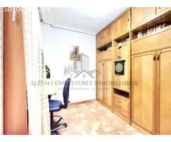 PISO EN JOSE LAGUILLO DE LOS GRANDES CON GARAJE Y TRASTERO INCLUIDOS EN PRECIO.
