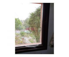 CASA AISLADA CON GRAN TERRENO Y PISCINA