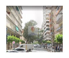 Estupendo piso de 4 dormitorios al lado de El Corte