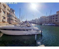 Apartamento con amarre para velero y garaje en Empuriabrava