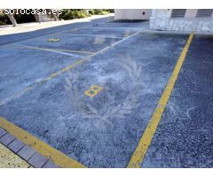 Apartamento con amarre para velero y garaje en Empuriabrava