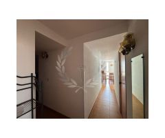 Apartamento con vistas al mar y parking