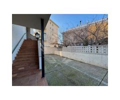 Apartamento con vistas al mar y parking