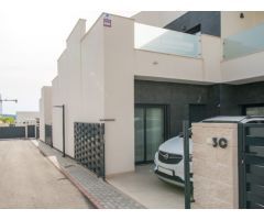 OPORTUNIDAD. ESTUPENDA VILLA EN BENIJOFAR
