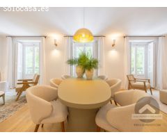 ¡Tu hogar de lujo en el corazón de Madrid, amueblado y listo para vivir!