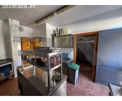 Restaurante y vivienda en Mont-ral