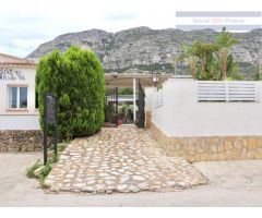 Vivienda constituida actualmente como Bed and Breakfast, 8 habitaciones.