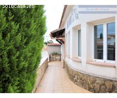 Vivienda constituida actualmente como Bed and Breakfast, 8 habitaciones.
