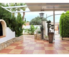 Vivienda constituida actualmente como Bed and Breakfast, 8 habitaciones.