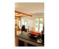 Vivienda constituida actualmente como Bed and Breakfast, 8 habitaciones.