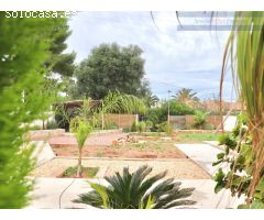 Vivienda constituida actualmente como Bed and Breakfast, 8 habitaciones.