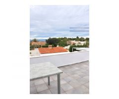Vivienda constituida actualmente como Bed and Breakfast, 8 habitaciones.