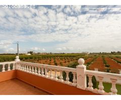 ¡Increíble villa en Denia con una gran parcela cerca del mar!