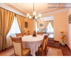 ¡Increíble villa en Denia con una gran parcela cerca del mar!