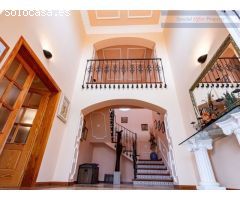 ¡Increíble villa en Denia con una gran parcela cerca del mar!