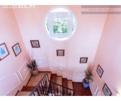 ¡Increíble villa en Denia con una gran parcela cerca del mar!
