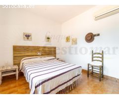 CASA INDIVIDUAL EN PRIMERA LINEA DE MAR