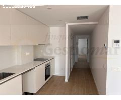 EDIFICIO DE RECIENTE CONSTRUCCIÓN EN EL CORAZÓN DEL PUERTO DE CAMBRILS