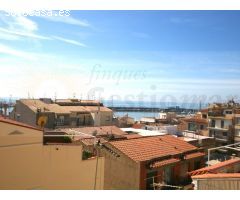 EDIFICIO DE RECIENTE CONSTRUCCIÓN EN EL CORAZÓN DEL PUERTO DE CAMBRILS