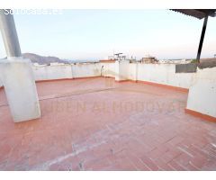 Casa individual sobre parcela de 490 m2 en Jardines del Paraiso