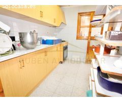 Casa individual sobre parcela de 490 m2 en Jardines del Paraiso