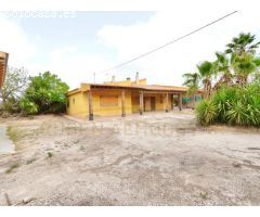 Casa individual sobre parcela de 490 m2 en Jardines del Paraiso