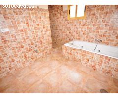 Casa individual sobre parcela de 490 m2 en Jardines del Paraiso