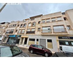 Local comercial nuevo a estrenar en zona prime del puerto de Cambrils.