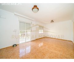 Local comercial nuevo a estrenar en zona prime del puerto de Cambrils.