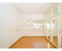 Local comercial nuevo a estrenar en zona prime del puerto de Cambrils.