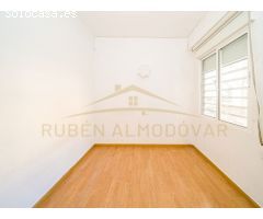 Local comercial nuevo a estrenar en zona prime del puerto de Cambrils.