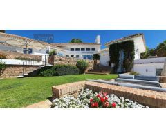 Exclusiva Villa de Lujo en venta en Rancho Domingo: Vistas al Mar, Privacidad y
