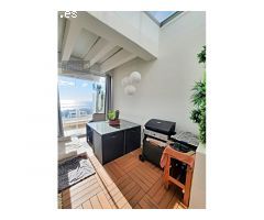 Ático en Venta en Benalmádena: Exclusivo con Vistas Frontales al Mar y Solárium