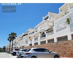 Ático en Venta en Benalmádena: Exclusivo con Vistas Frontales al Mar y Solárium