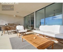 Apartamento de lujo en venta con vistas panorámicas al mar en Benalmádena
