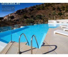 Apartamento de lujo en venta con vistas panorámicas al mar en Benalmádena