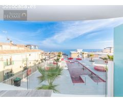 ¡Apartamento de lujo en Benalmádena Costa con vistas al mar!