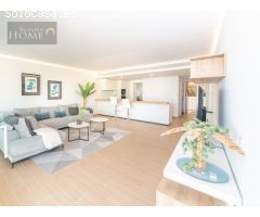 ¡Apartamento de lujo en Benalmádena Costa con vistas al mar!