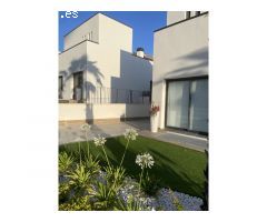 Hermosa villa de tres dormitorios con vista panorámica cerca del club de golf en