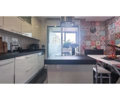 HABITACIÓN DISPONIBLE