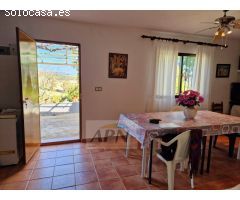 Finca Rustica de 11000m² de terreno producivo en Casarabonela.