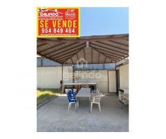 PARCELA CON PISCINA EN URB LOS CARRASCALES