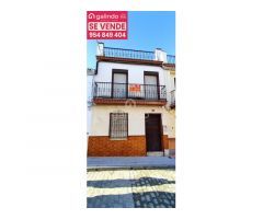 CASA PARA REFORMA EN CALLE CARMONA