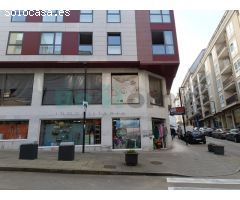 Local comercial de 350 m² en el centro de Betanzos