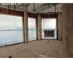 Local comercial de 350 m² en el centro de Betanzos